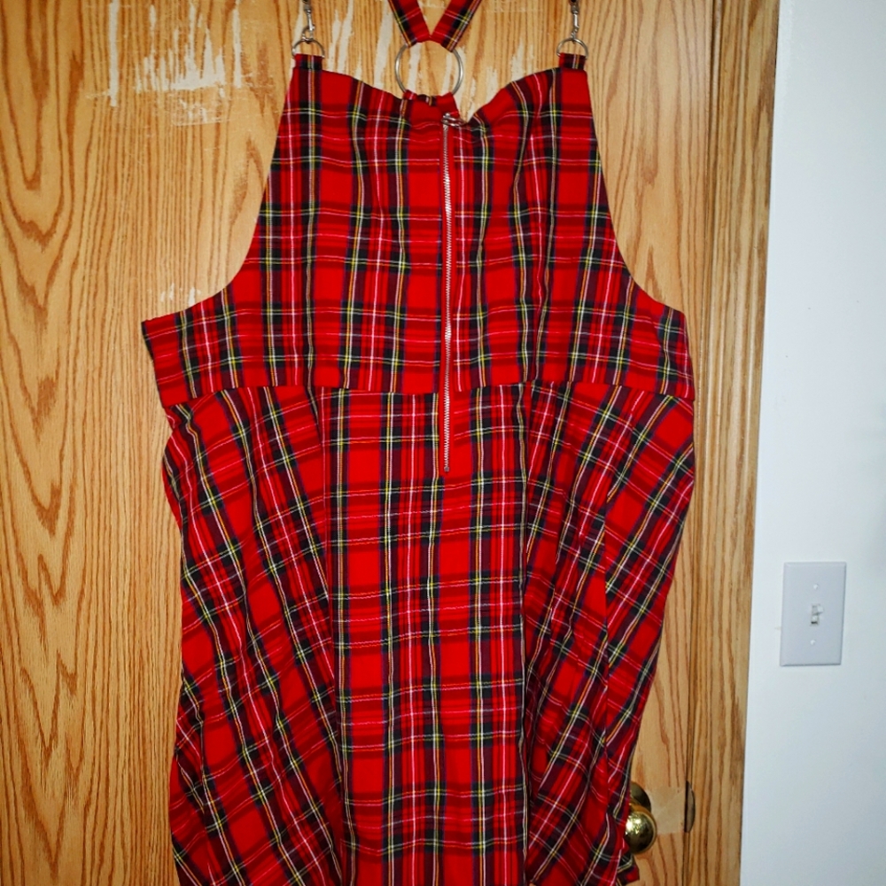 *SOLD*Hot topic Plus size jumper dress
